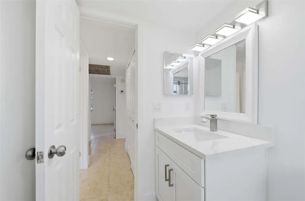 3228 Coral Ridge Coral Springs FL 33065