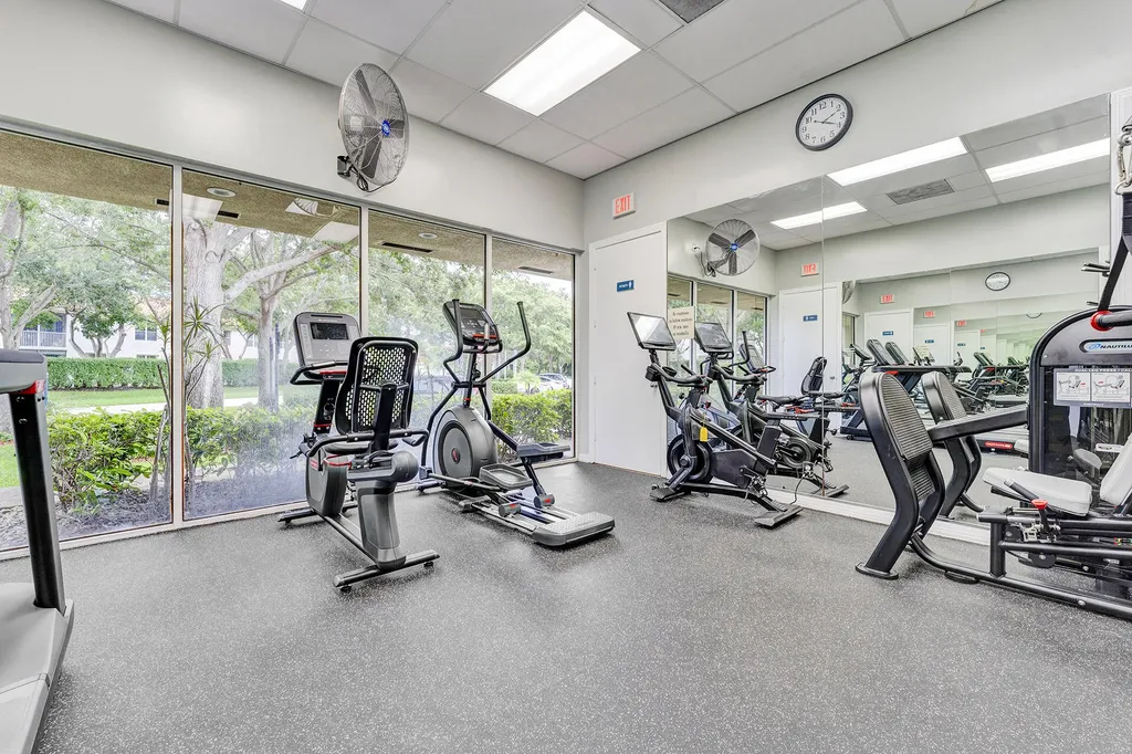 8224 Via Bella Boca Raton FL 33496