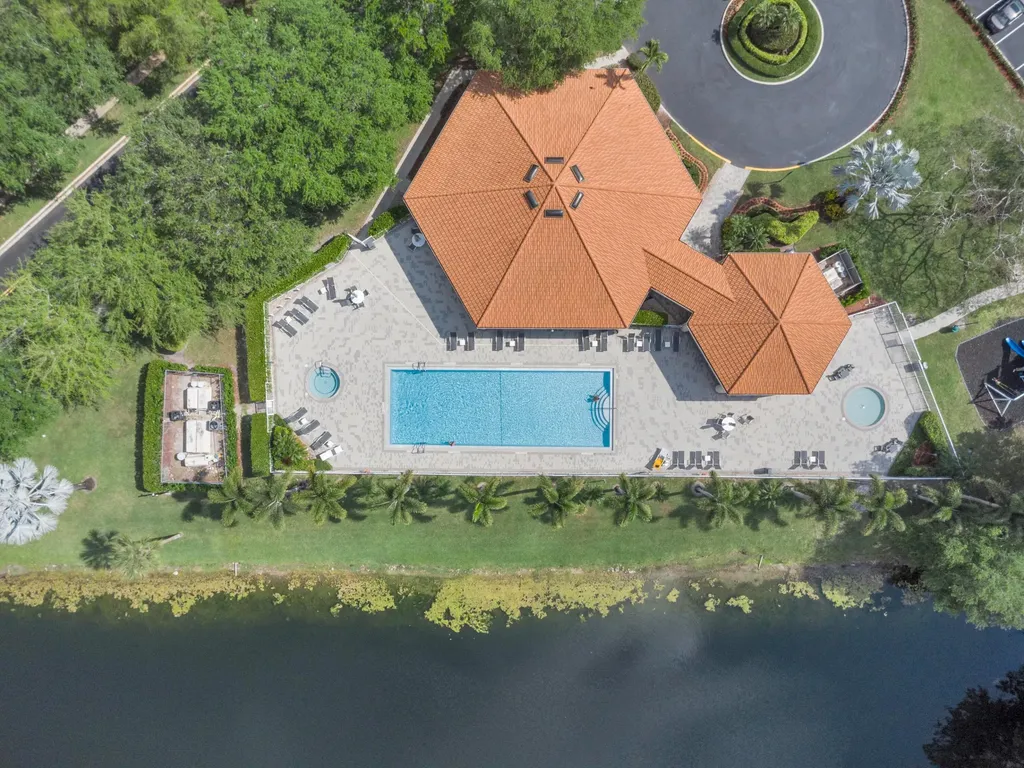 8224 Via Bella Boca Raton FL 33496