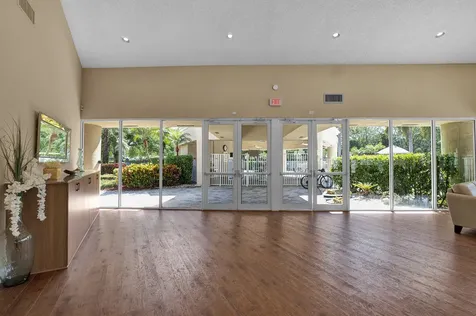 8224 Via Bella Boca Raton FL 33496