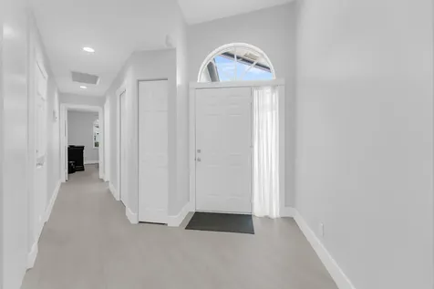 8224 Via Bella Boca Raton FL 33496
