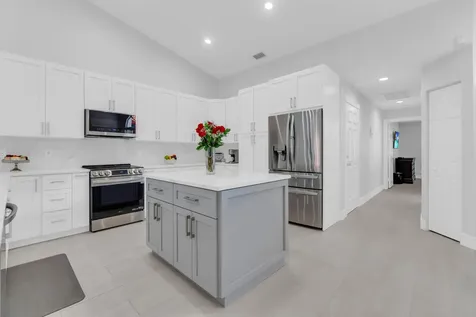 8224 Via Bella Boca Raton FL 33496