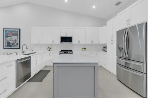 8224 Via Bella Boca Raton FL 33496