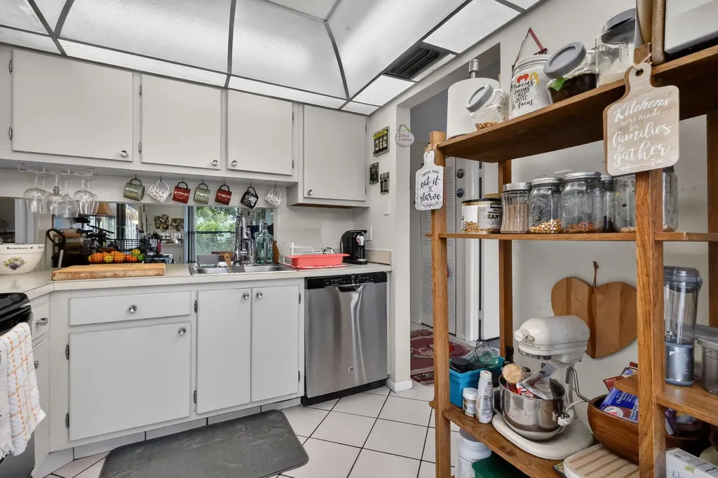 5299 Copperleaf Circle Delray Beach FL 33484