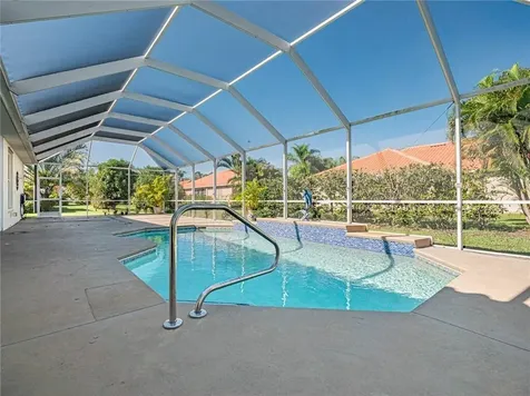 5836 Pine Ridge Circle Vero Beach FL 32967
