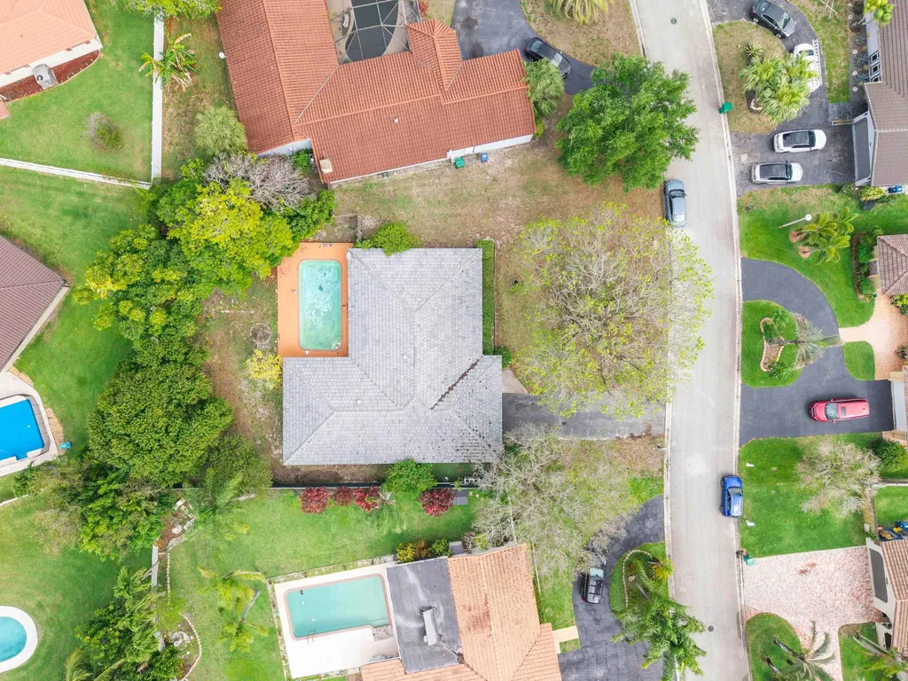 10601 NW 43rd Court Coral Springs FL 33065
