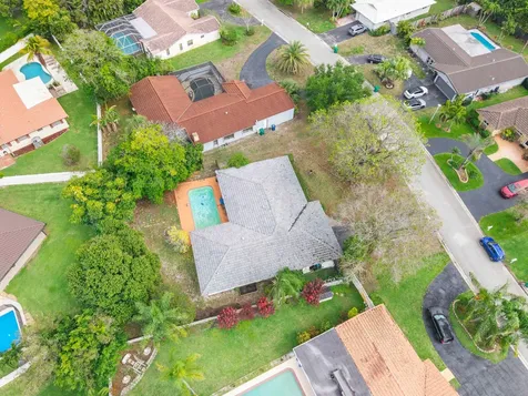 10601 NW 43rd Court Coral Springs FL 33065