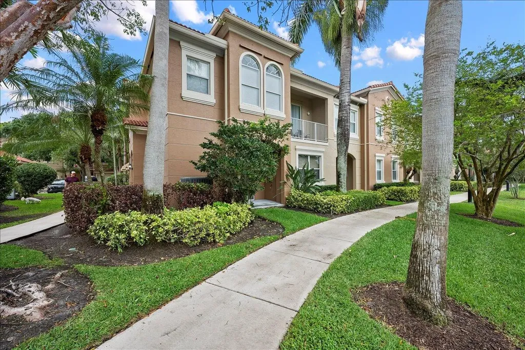 4986 Bonsai Circle Palm Beach Gardens FL 33418