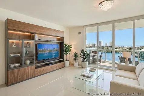 2640 Lake Shore Drive Riviera Beach FL 33404