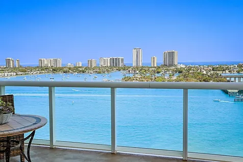 2640 Lake Shore Drive Riviera Beach FL 33404