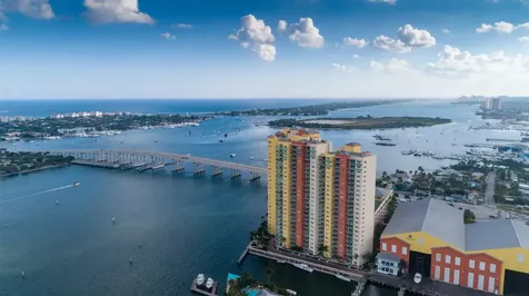 2640 Lake Shore Drive Riviera Beach FL 33404