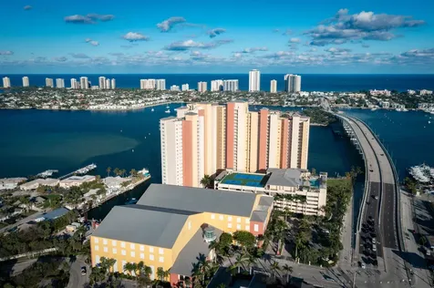 2640 Lake Shore Drive Riviera Beach FL 33404