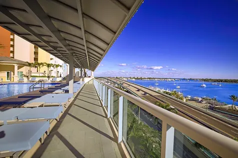 2640 Lake Shore Drive Riviera Beach FL 33404