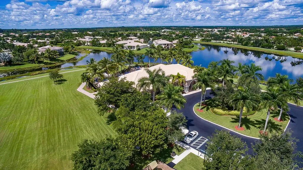4621 Windward Cove Lane Wellington FL 33449
