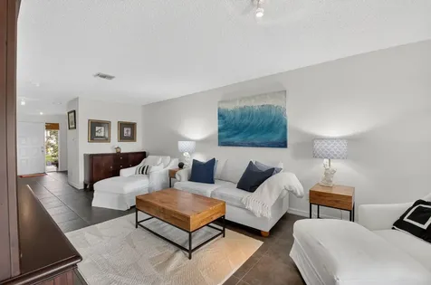 5282 Sapphire Valley Boca Raton FL 33486
