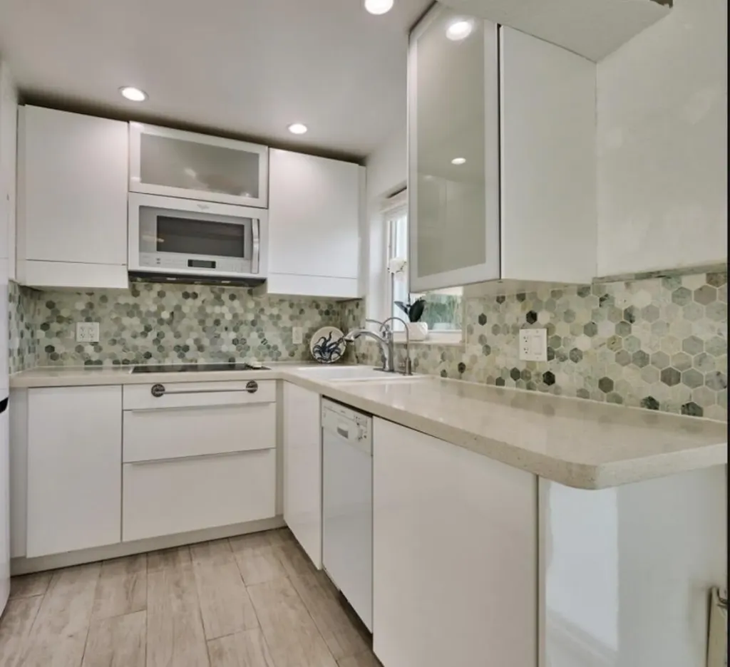 1043 Hillsboro Mile Hillsboro Beach FL 33062