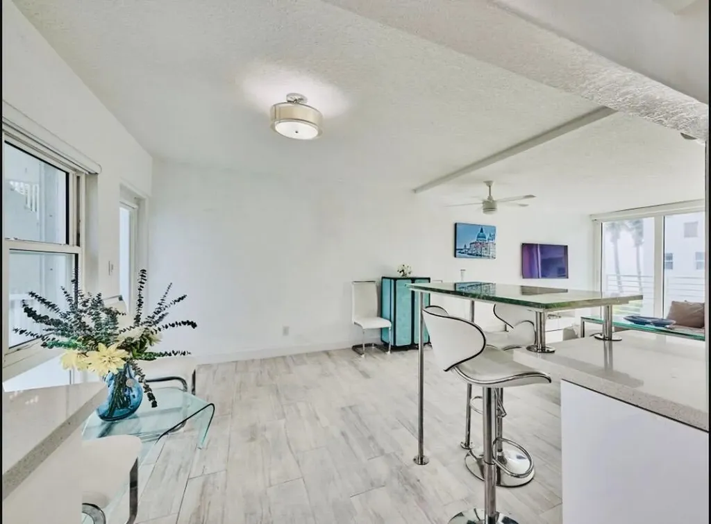 1043 Hillsboro Mile Hillsboro Beach FL 33062