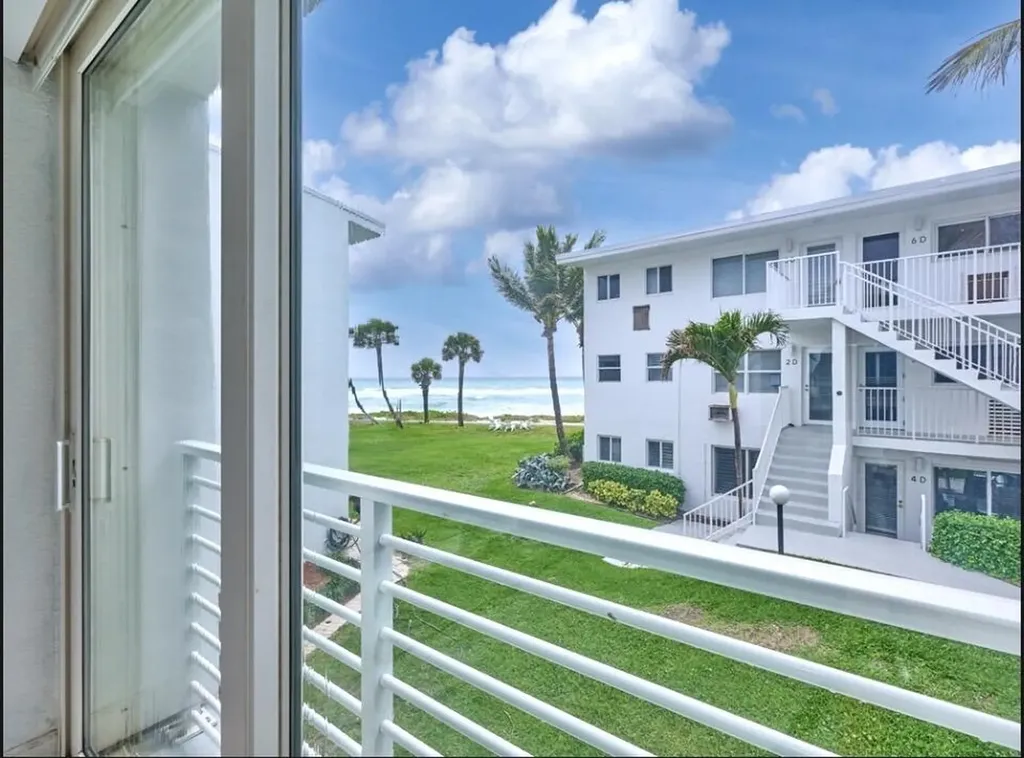 1043 Hillsboro Mile Hillsboro Beach FL 33062