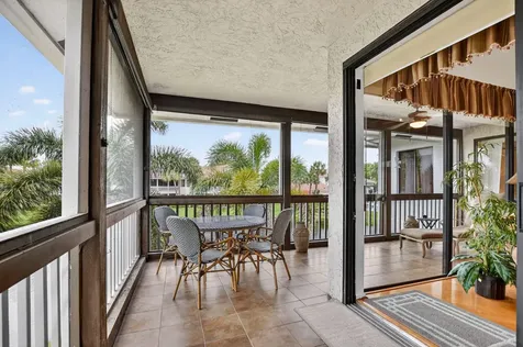 19279 Sabal Lake Drive Boca Raton FL 33434