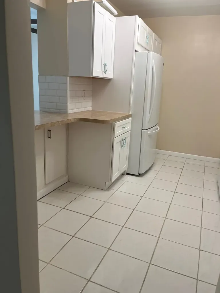 4054 N Pine Island Road Sunrise FL 33351