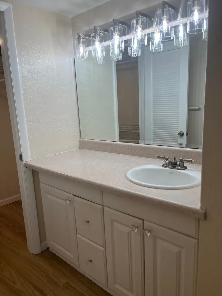 4054 N Pine Island Road Sunrise FL 33351