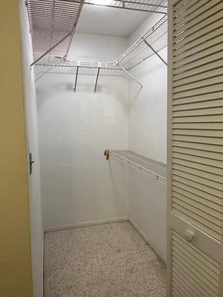 4054 N Pine Island Road Sunrise FL 33351