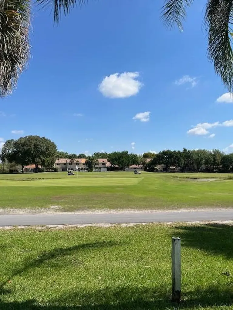 4054 N Pine Island Road Sunrise FL 33351