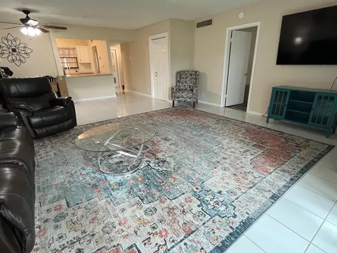 4054 N Pine Island Road Sunrise FL 33351