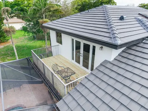 6273 NW 52nd Street Coral Springs FL 33067
