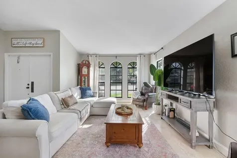 6273 NW 52nd Street Coral Springs FL 33067