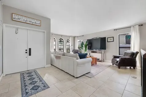 6273 NW 52nd Street Coral Springs FL 33067