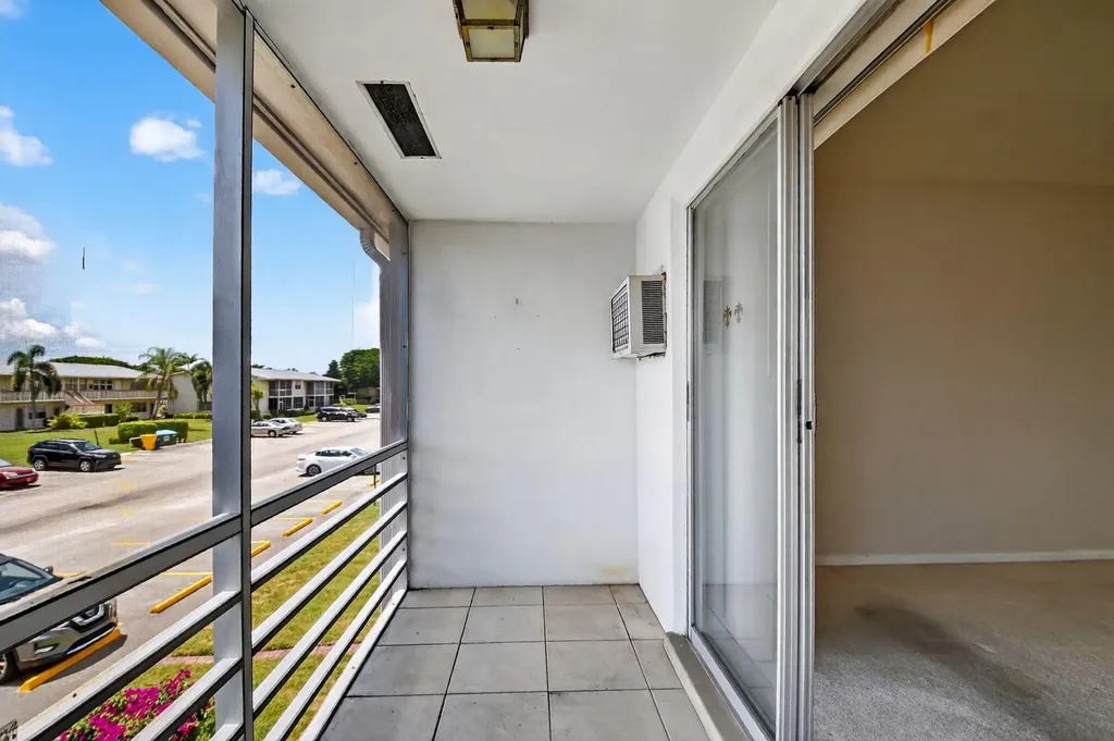 162 Easthampton G West Palm Beach FL 33417