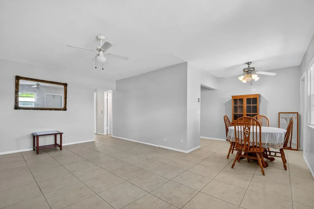162 Easthampton G West Palm Beach FL 33417