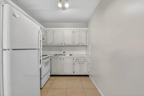 162 Easthampton G West Palm Beach FL 33417
