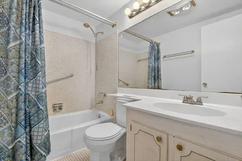 162 Easthampton G West Palm Beach FL 33417