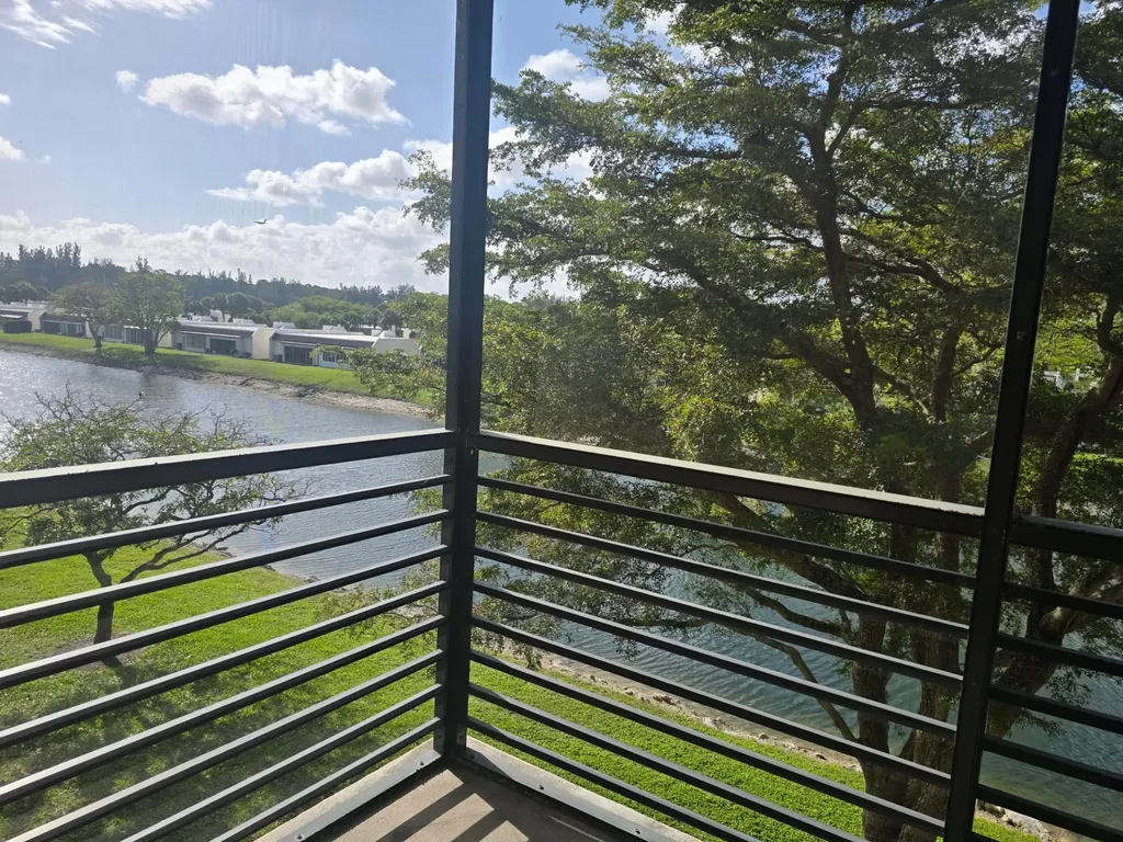 150 Lake Nancy Lane West Palm Beach FL 33411