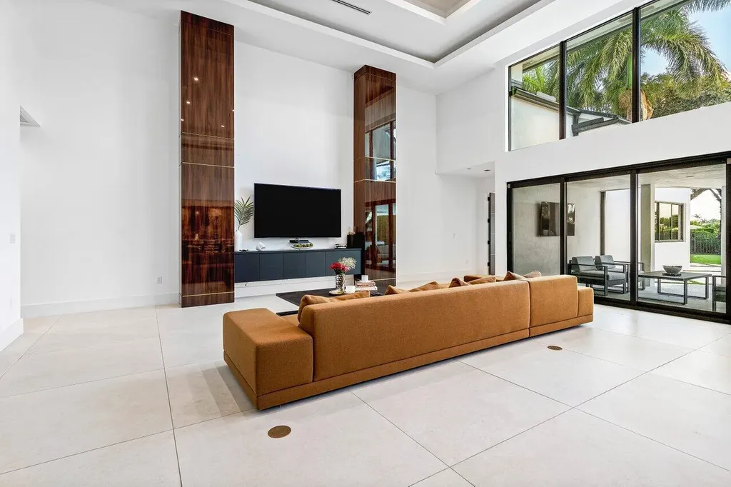 4825 Bocaire Boulevard Boca Raton FL 33487
