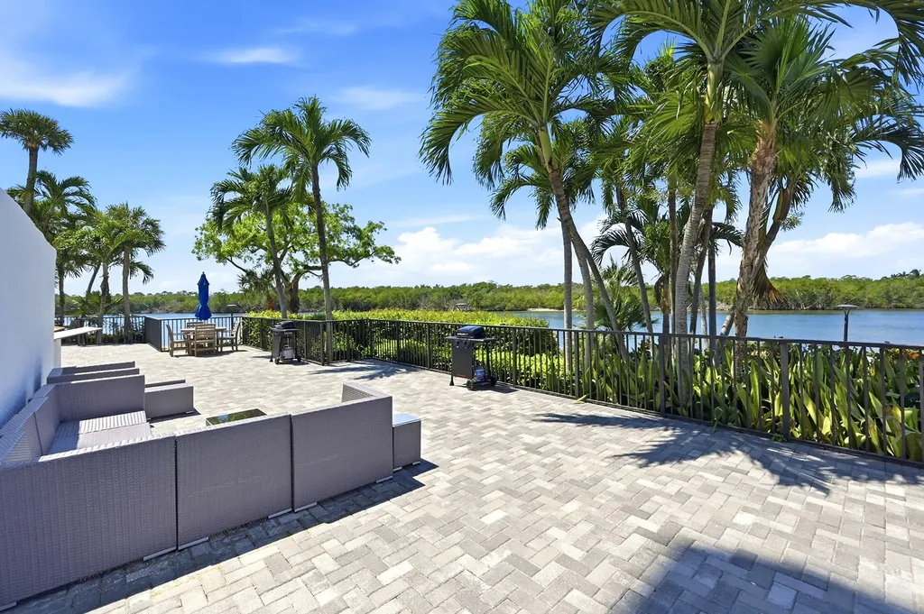 4750 S Ocean Boulevard Highland Beach FL 33487