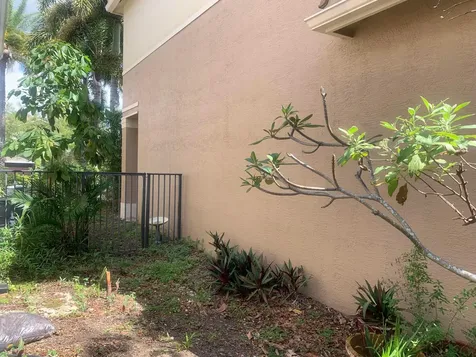8292 Calabria Lakes Drive Boynton Beach FL 33473