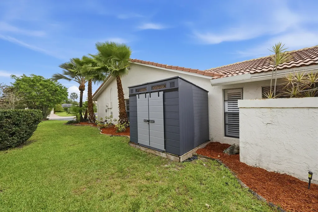 10108 NW 1st Manor Coral Springs FL 33071