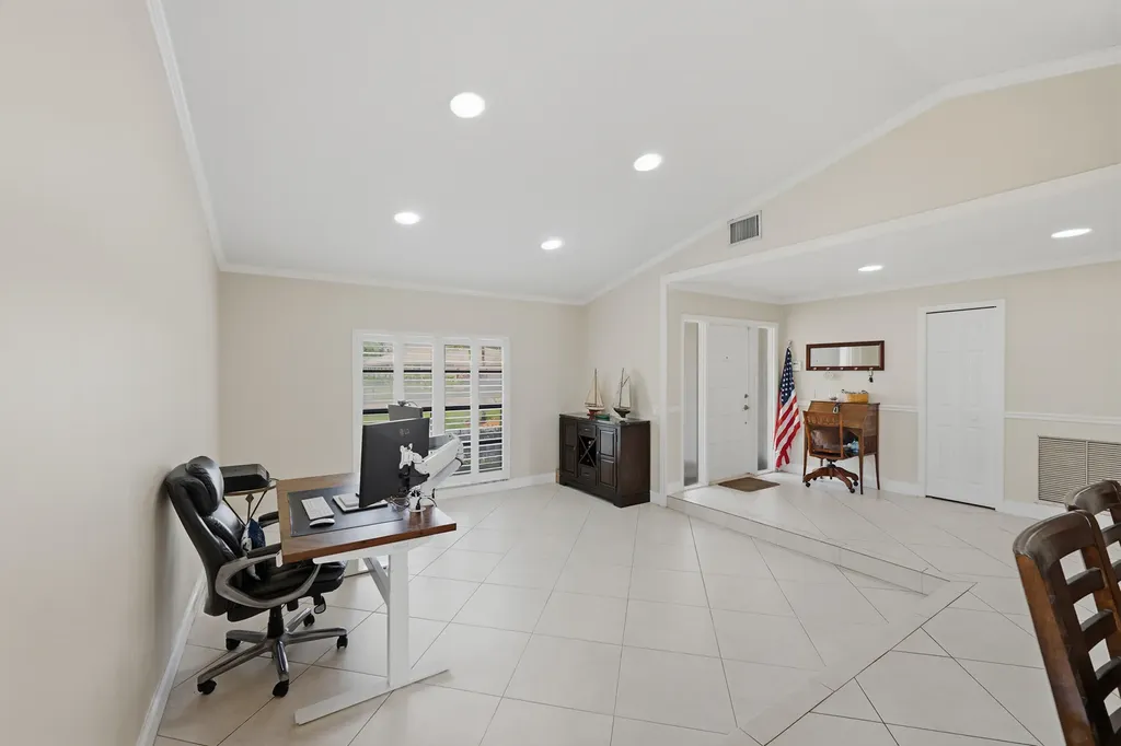 10108 NW 1st Manor Coral Springs FL 33071