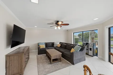 10108 NW 1st Manor Coral Springs FL 33071