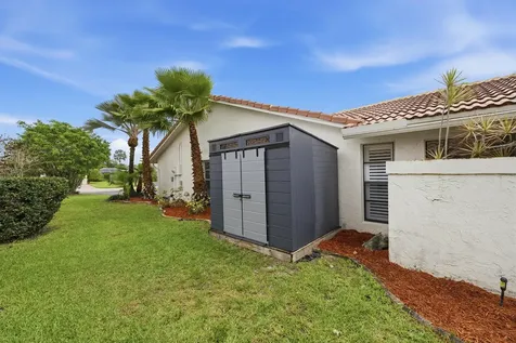 10108 NW 1st Manor Coral Springs FL 33071