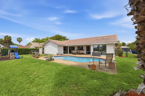10108 NW 1st Manor Coral Springs FL 33071