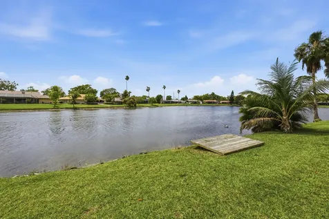10108 NW 1st Manor Coral Springs FL 33071