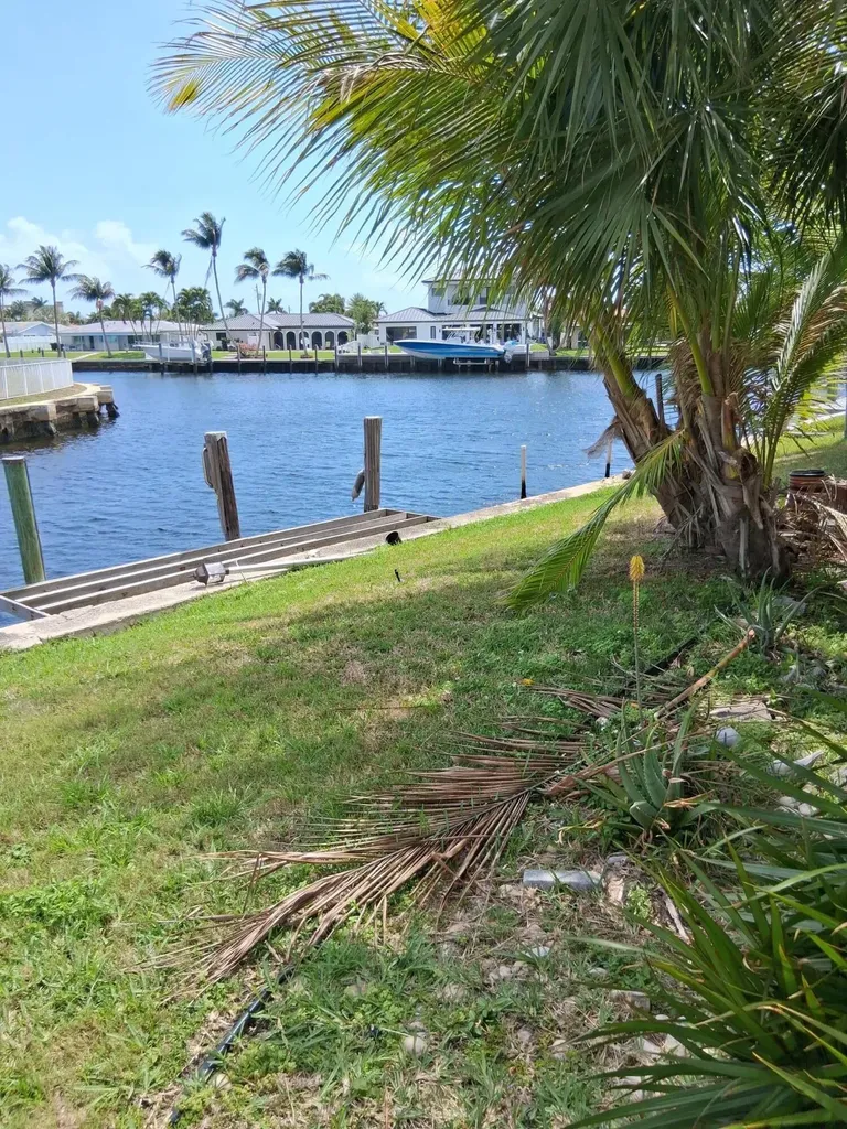 660 SE 7th Avenue Pompano Beach FL 33060