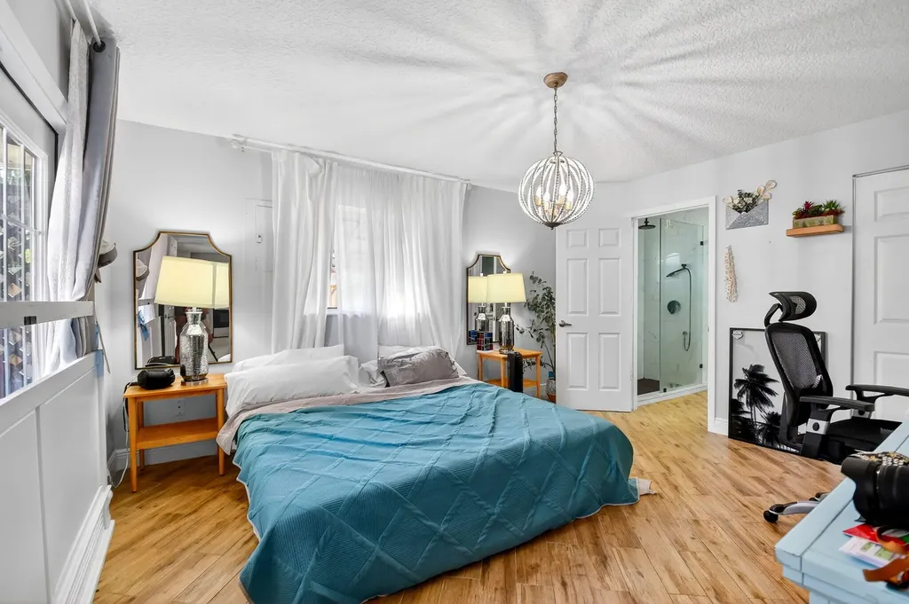 320 Riverdale Road Palm Springs FL 33461