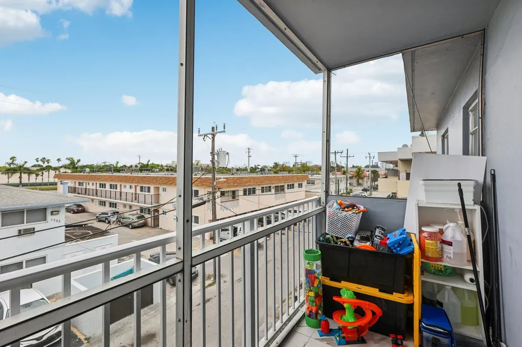 1735 NE 164th Street North Miami Beach FL 33162