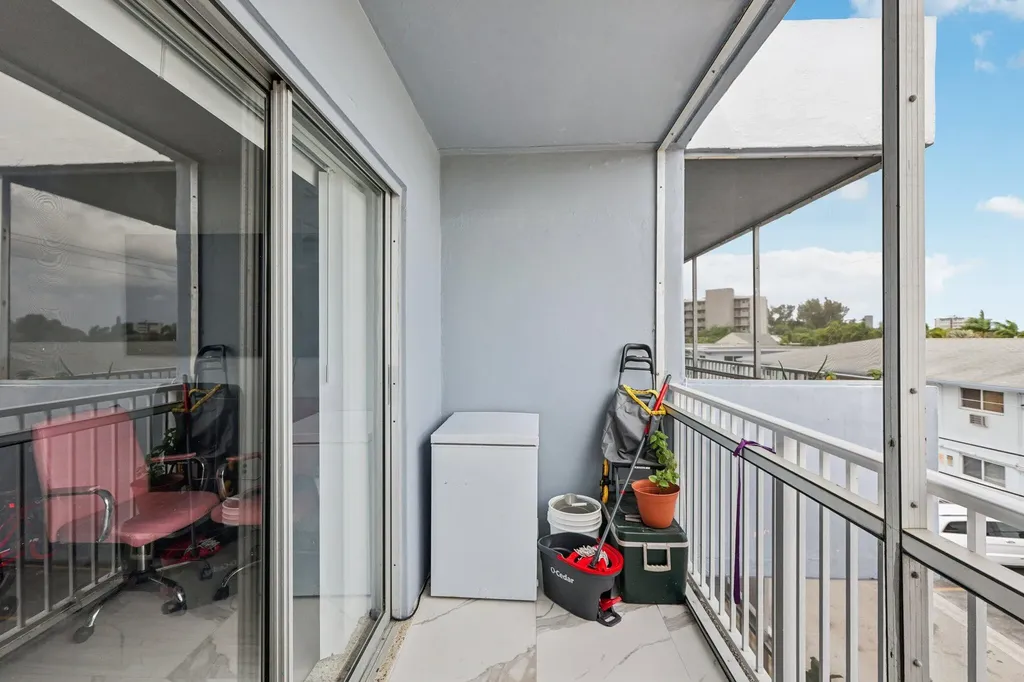 1735 NE 164th Street North Miami Beach FL 33162