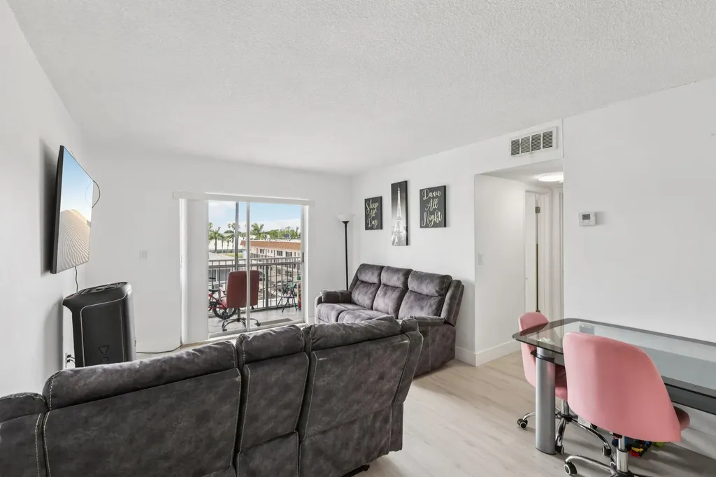 1735 NE 164th Street North Miami Beach FL 33162